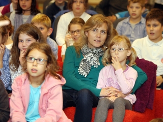 Mesenap a könyvtárban - fotó: Sándor Judit