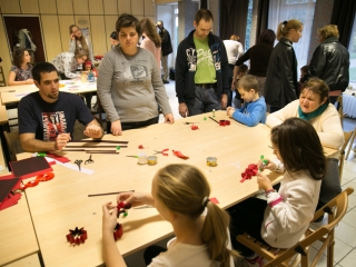Kézműveskedés az MMK-ban - fotó: 