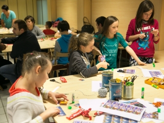 Kézműveskedés az MMK-ban - fotó: 