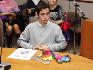 A hónap diákjait köszöntötte Cserna Gábor polgármester - fotó: Sándor Judit