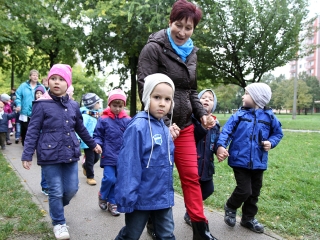 A Napsugár ovisok szüreti felvonulása - fotó: Sándor Judit