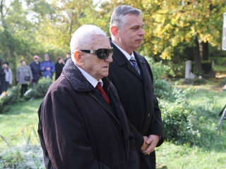 Az 1956-os forradalom hőseire emlékezve - fotó: Sándor Judit