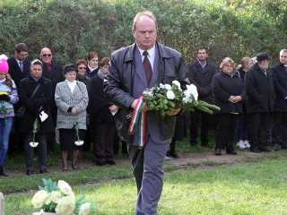 Az 1956-os forradalom hőseire emlékezve - fotó: Sándor Judit