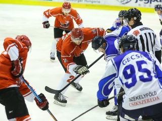 Dab- Csíkszereda jégkorong - fotó: Ónodi Zoltán