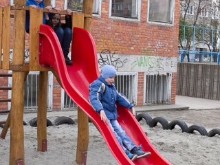 Játszótér a Petőfiben - fotó: Ónodi Zoltán