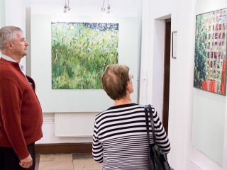 Füves képek a Bartók aulájában - fotó: Ónodi Zoltán