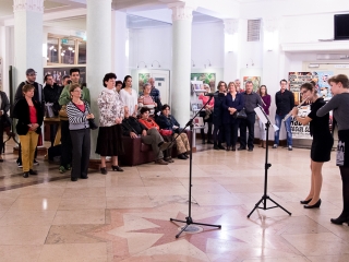 Füves képek a Bartók aulájában - fotó: Ónodi Zoltán