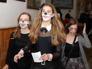 Jelmezes sulibuli a Petőfiben - fotó: Sándor Judit