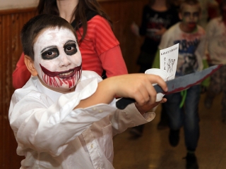 Jelmezes sulibuli a Petőfiben - fotó: Sándor Judit