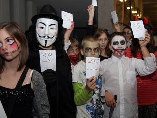 Jelmezes sulibuli a Petőfiben - fotó: Sándor Judit