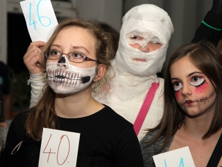 Jelmezes sulibuli a Petőfiben - fotó: Sándor Judit