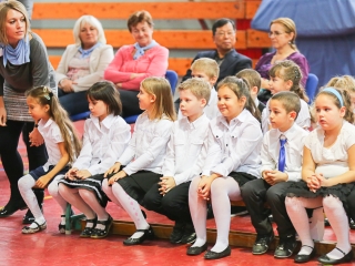 Elsősavató a Dózsa iskolában - fotó: Ónodi Zoltán