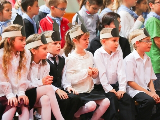 Elsősavató a Dózsa iskolában - fotó: Ónodi Zoltán