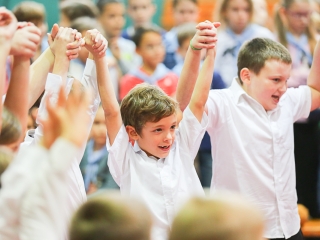 Elsősavató a Dózsa iskolában - fotó: Ónodi Zoltán