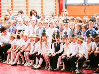 Elsősavató a Dózsa iskolában - fotó: Ónodi Zoltán