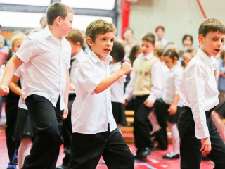 Elsősavató a Dózsa iskolában - fotó: Ónodi Zoltán