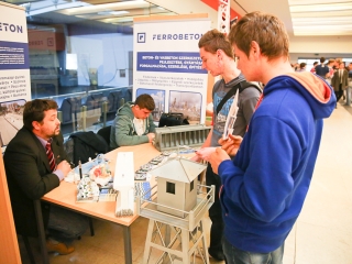 Pályaválasztási kiállítás a DUF-on - fotó: Ónodi Zoltán