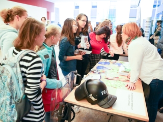 Pályaválasztási kiállítás a DUF-on - fotó: Ónodi Zoltán