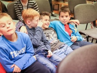 Adamik Zsolt- találkozó a gyerekkönyvtárban - fotó: Ónodi Zoltán