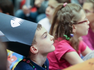 Adamik Zsolt- találkozó a gyerekkönyvtárban - fotó: Ónodi Zoltán