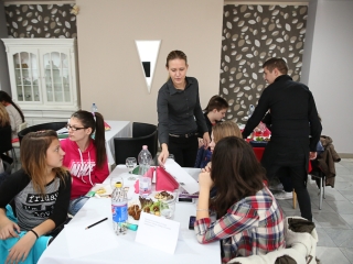 Kereskedelmi iskola - Diákcsalogató a Fészekben - fotó: Ónodi Zoltán