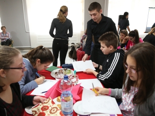 Kereskedelmi iskola - Diákcsalogató a Fészekben - fotó: Ónodi Zoltán