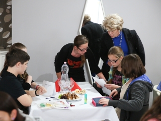 Kereskedelmi iskola - Diákcsalogató a Fészekben - fotó: Ónodi Zoltán