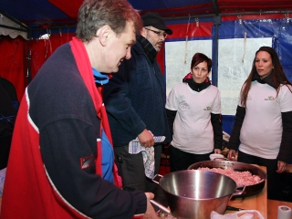 Kolbászfesztivál a Városháza téren - fotó: Sándor Judit