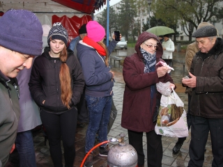 Kolbászfesztivál a Városháza téren - fotó: Sándor Judit