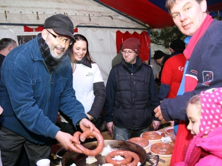 Kolbászfesztivál a Városháza téren - fotó: Sándor Judit