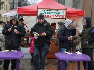 Kolbászfesztivál a Városháza téren - fotó: Sándor Judit