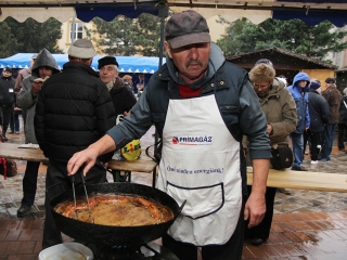 Kolbászfesztivál a Városháza téren - fotó: Sándor Judit