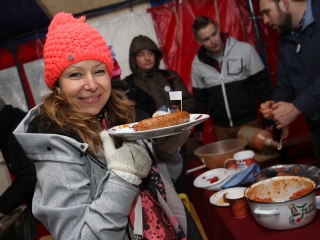 Kolbászfesztivál a Városháza téren - fotó: Sándor Judit