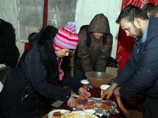 Kolbászfesztivál a Városháza téren - fotó: Sándor Judit