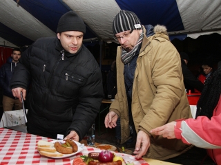 Kolbászfesztivál a Városháza téren - fotó: Sándor Judit