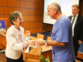 Arany, gyémánt és vas dilpomás orvosok köszöntése a kórházban - fotó: Ónodi Zoltán