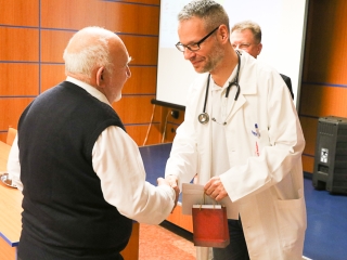 Arany, gyémánt és vas dilpomás orvosok köszöntése a kórházban - fotó: Ónodi Zoltán