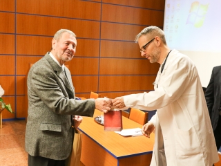 Arany, gyémánt és vas dilpomás orvosok köszöntése a kórházban - fotó: Ónodi Zoltán