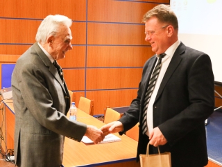 Arany, gyémánt és vas dilpomás orvosok köszöntése a kórházban - fotó: Ónodi Zoltán