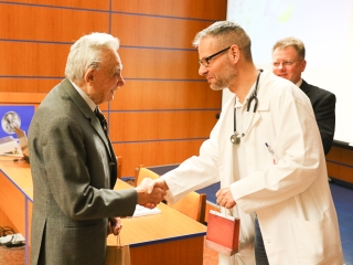 Arany, gyémánt és vas dilpomás orvosok köszöntése a kórházban - fotó: Ónodi Zoltán