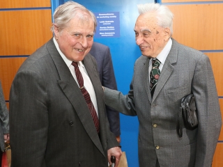 Arany, gyémánt és vas dilpomás orvosok köszöntése a kórházban - fotó: Ónodi Zoltán