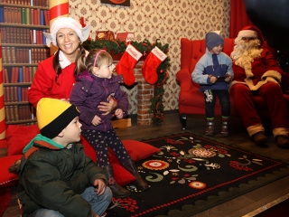 Coca-Cola Karácsonyi Karaván - Dunaújváros, 2015 - fotó: Sándor Judit