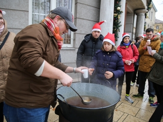 Mikulásfutás a Mentőszolgálatért - fotó: Ónodi Zoltán
