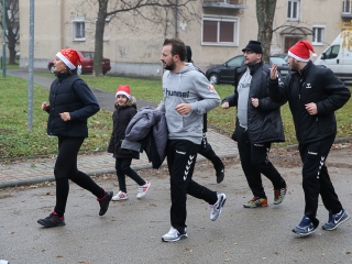 Mikulásfutás a Mentőszolgálatért - fotó: Ónodi Zoltán
