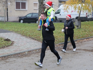 Mikulásfutás a Mentőszolgálatért - fotó: Ónodi Zoltán
