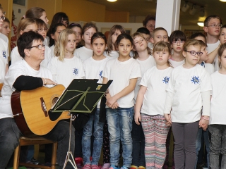 Kiállítás és díjátadó az Arany iskola rajztagozatának jubileumán - fotó: Sándor Judit