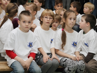 Kiállítás és díjátadó az Arany iskola rajztagozatának jubileumán - fotó: Sándor Judit