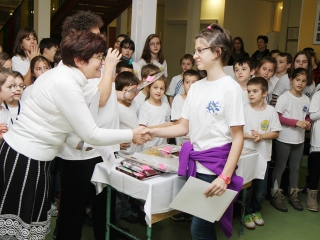 Kiállítás és díjátadó az Arany iskola rajztagozatának jubileumán - fotó: Sándor Judit