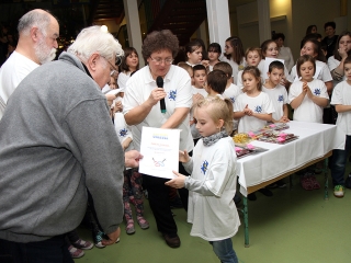 Kiállítás és díjátadó az Arany iskola rajztagozatának jubileumán - fotó: Sándor Judit