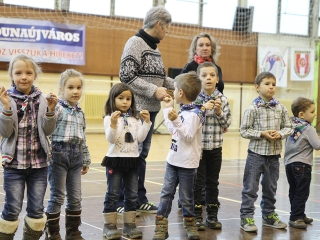 Jótékony Angyalok a sportcsarnokban - fotó: Sándor Judit